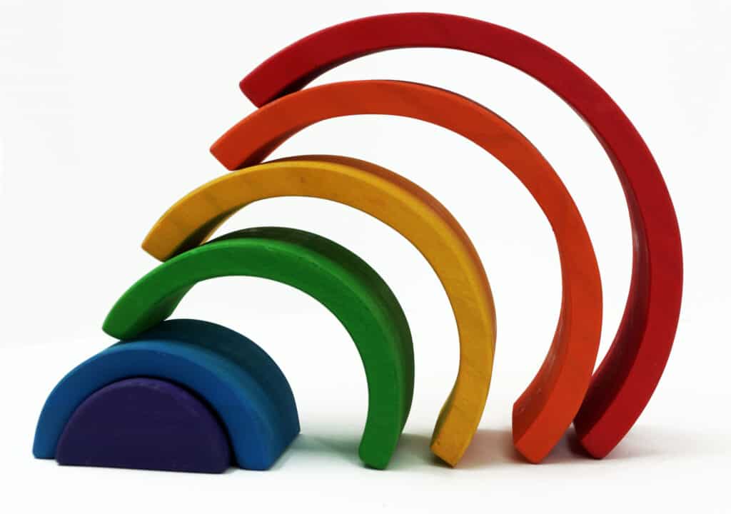 Arches in the colors of the rainbow